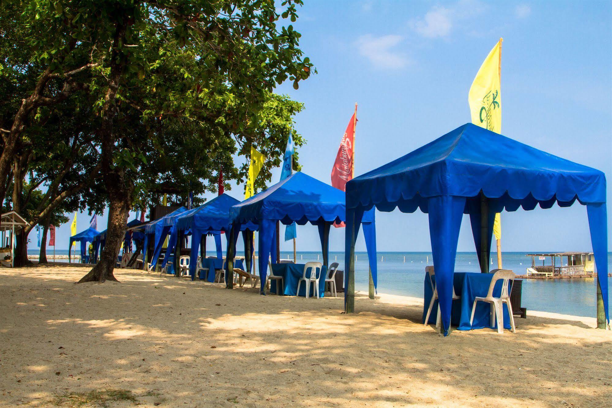 Matabungkay Beach Hotel Лиан Экстерьер фото